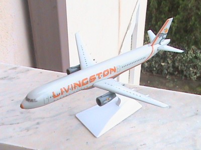 A321-200 Livingston 004.jpg