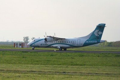 Air-dolomiti-taxing.jpg