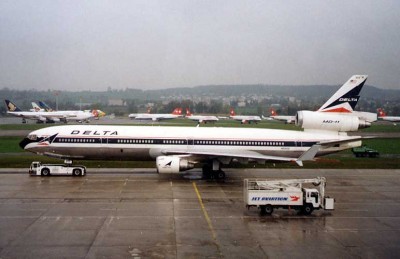 MD11_Delta_N806DE_Jori_ZRH130402.jpg