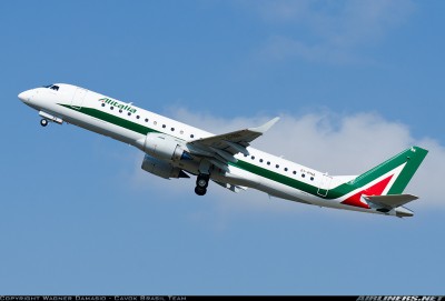 ERJ-190 Alitalia 03.jpg