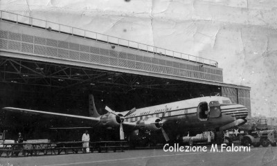 dc-6b l.a.i.capodichino.jpg