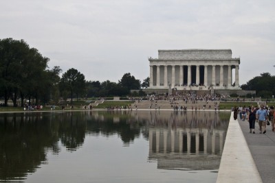 e lincoln memorial.jpg