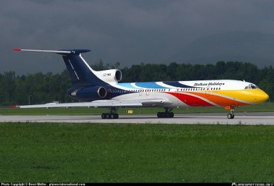 Tupolev TU-154 M minimal.jpg