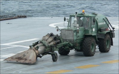 машина ТМ-59 на палубе крейсера Адмирал Кузнецовtm59kuznec.jpg