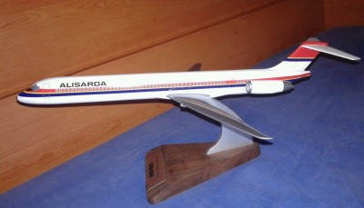 MD80 Alisarda.JPG