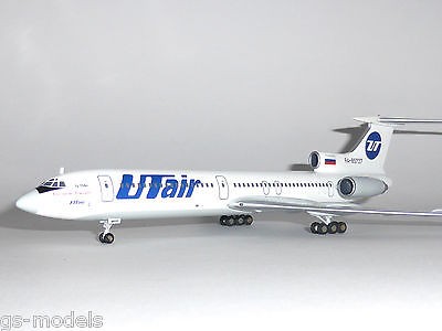 TU 154 Utair.JPG