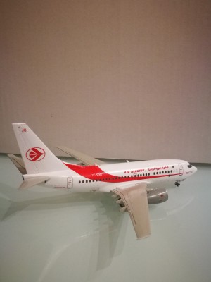 air algerie hasegawa 737600.jpg