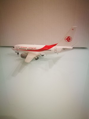 air algerie hasegawa 737-600 2.jpg