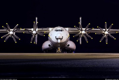 ur-09307-antonov-airlines-antonov-design-bureau-antonov-an-22_PlanespottersNet_801697.jpg