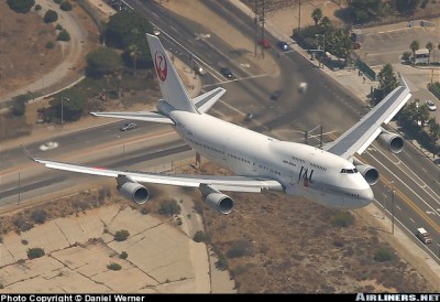 JAL climbout.jpg