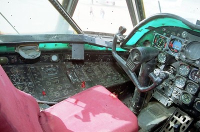 cockpit left.jpg