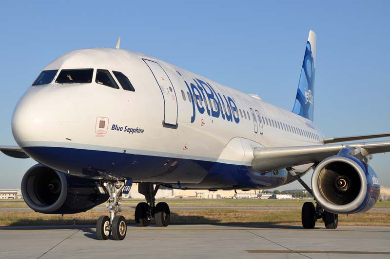 JetBlue A320 blue sapphire