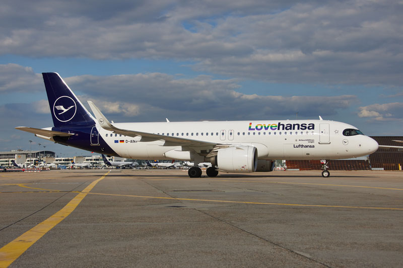 Lufthansa A320neo Lovehansa
