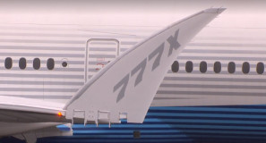 777X Maiden Flight - wingtip