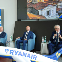 Ryanair 737 8200 BGY 11